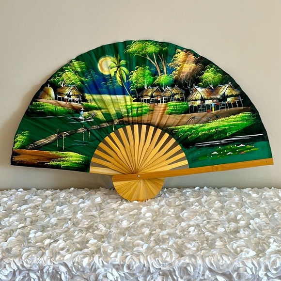 Vintage Silk Screen Bamboo Folding Fan Chinese Thai Asian Oriental Wall Art - Picture 1 of 6